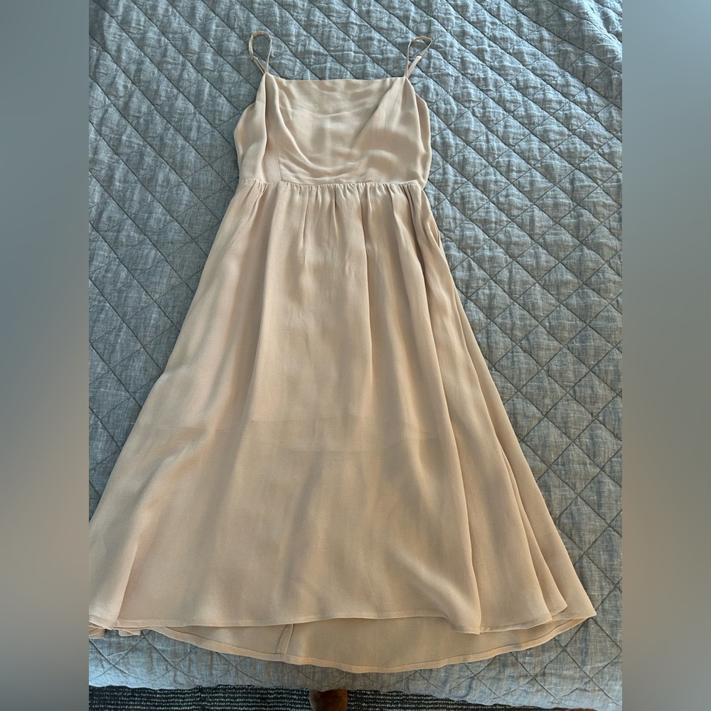 Reformation dress. - Picture 4 of 8